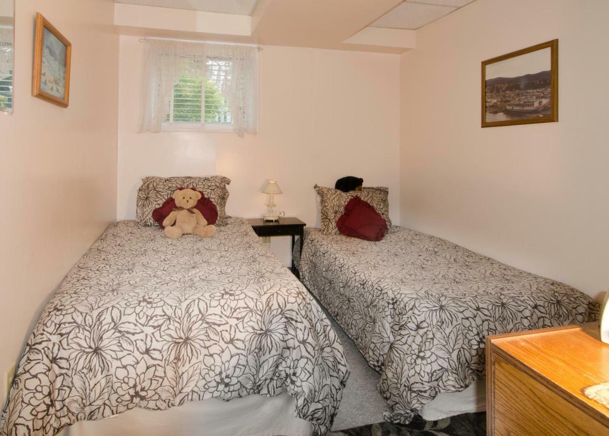 Casey'S Bed & Breakfast ไวท์ฮอร์ส ภายนอก รูปภาพ