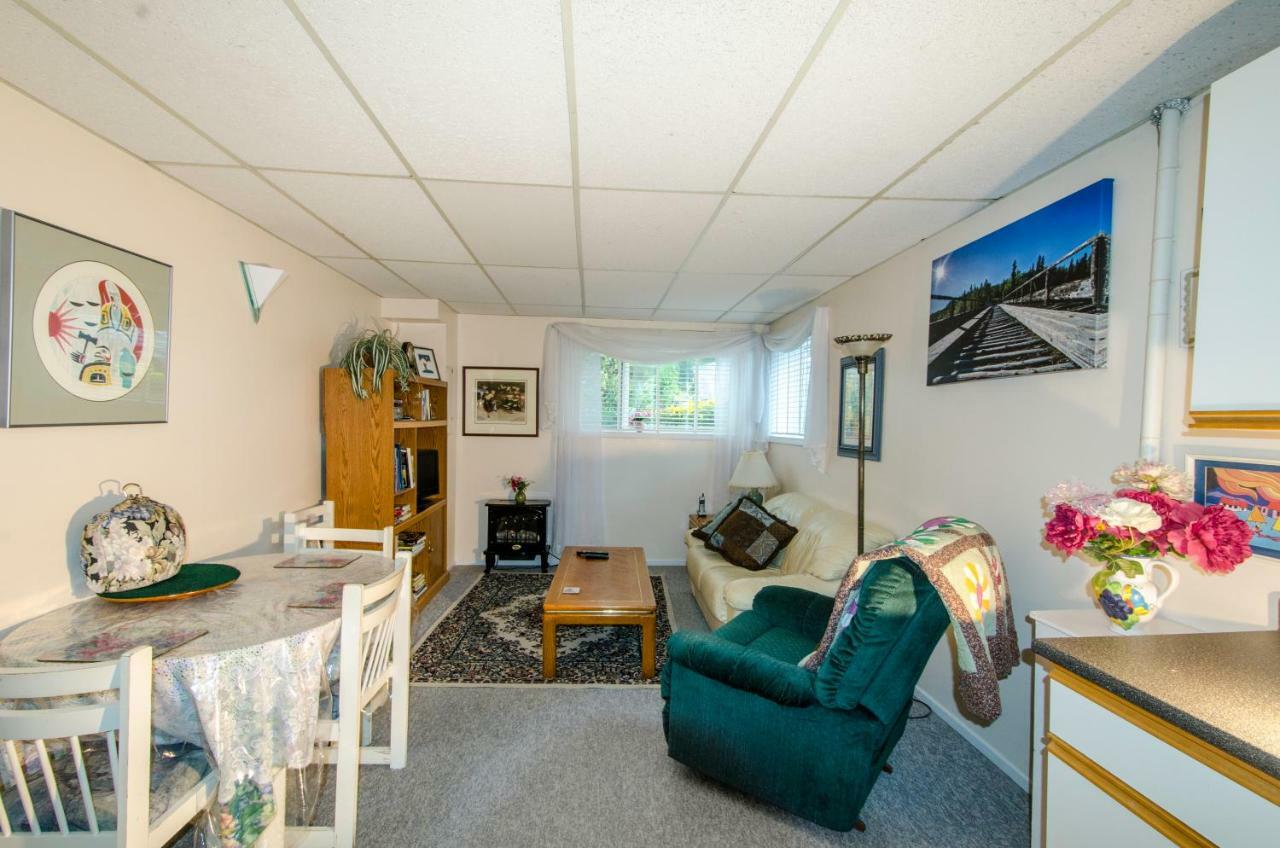 Casey'S Bed & Breakfast ไวท์ฮอร์ส ภายนอก รูปภาพ