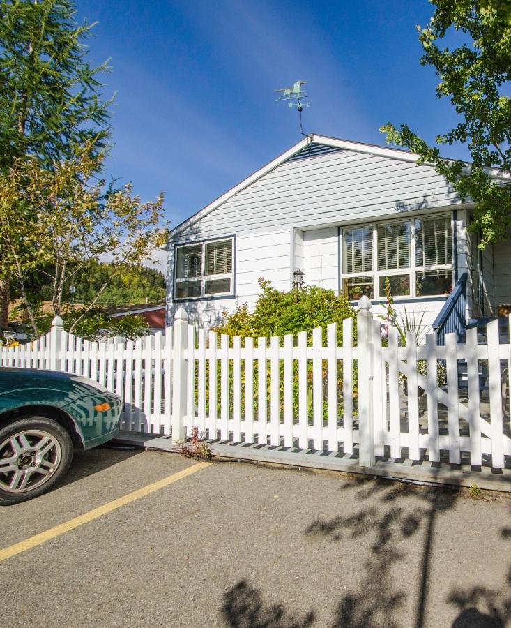 Casey'S Bed & Breakfast ไวท์ฮอร์ส ภายนอก รูปภาพ